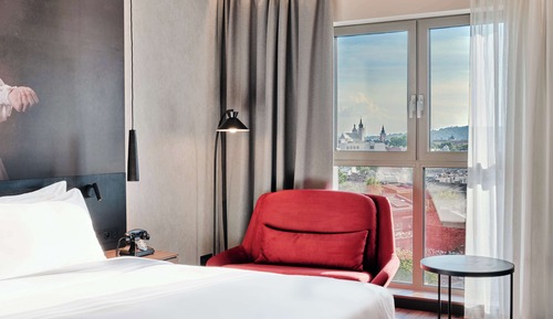 Superior Room (High Floor)