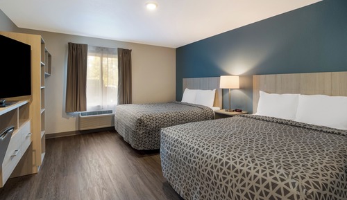 Queen Suite Two Queen Beds Accessible