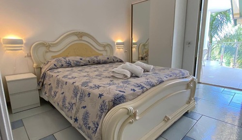 Comfort Quadruple Room, Pool View