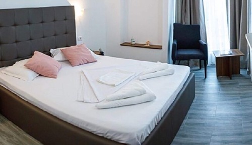 MUNTENIA 3*- Partial Sea View Room