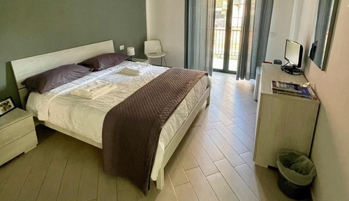 Comfort Double Room, City View
