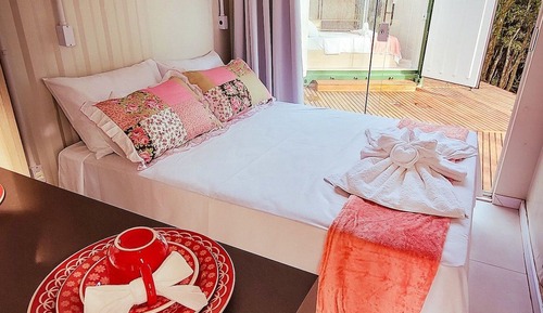 Romantic Studio Suite