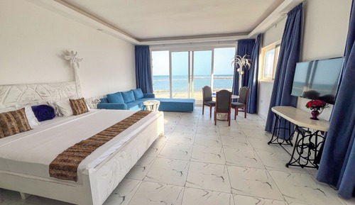 Suite, Ocean View