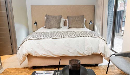 Luxury Apartment, 1 Queen Bed, Non Smoking