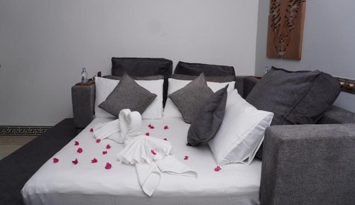 Deluxe Room, Balcony, City View