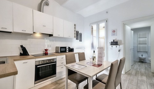Comfort Apartment, Balcony, City View