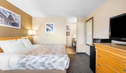 Room, 1 King Bed, Non Smoking