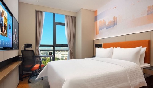 Comfort Single Room, City View