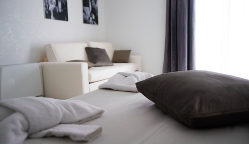 Executive Suite, 1 Queen Bed with Sofa bed, Terrace, Courtyard Area