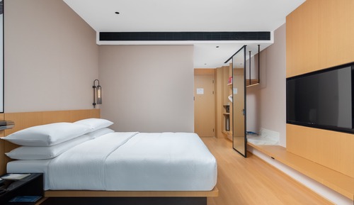 Superior Room, 1 King Bed