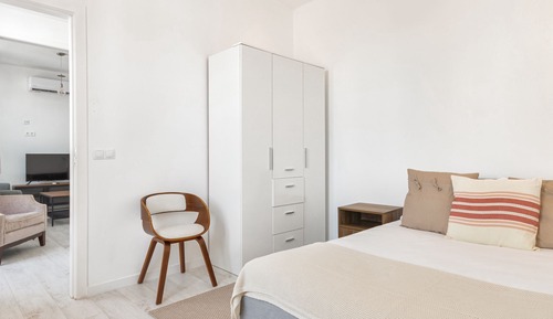 Basic Apartment