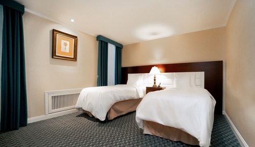 2 Single Beds