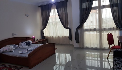 Deluxe Apartment