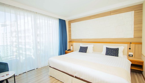 Deluxe Double Room with Balcony