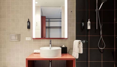 Deluxe Room, 1 King Bed