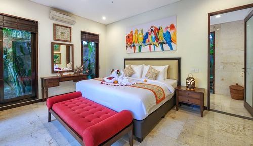 Family Suite, 2 Bedrooms, Non Smoking, Shared Bathroom