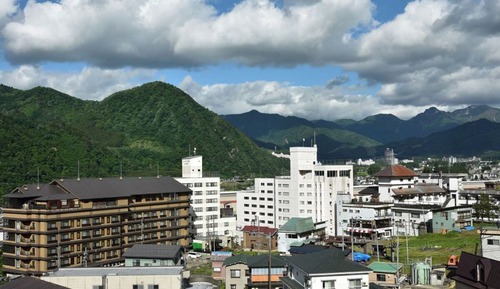 Basic Double or Twin Room, Non Smoking, Mountain View