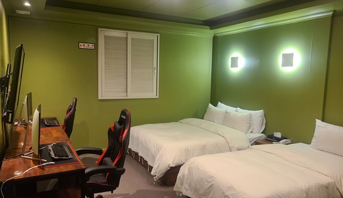 Deluxe Twin Room