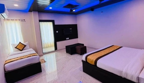 Superior Double Room, City View