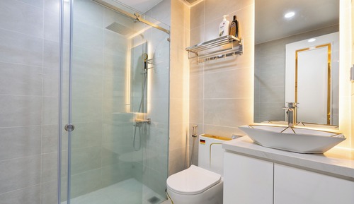 Standard Apartment, 1 Queen Bed, City View