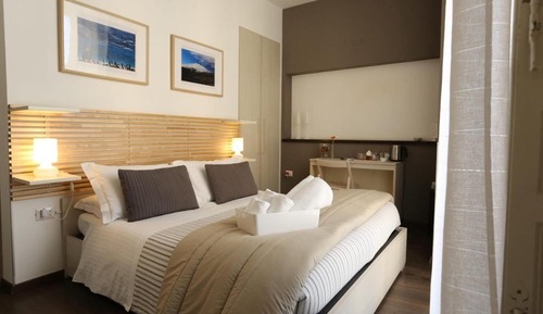 Classic Quadruple Room, City View