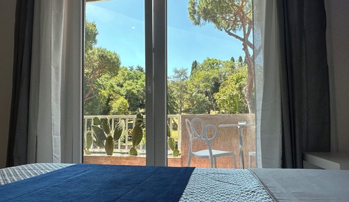 Design Room, Multiple Beds, Non Smoking, Private Bathroom