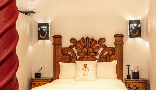 Exclusive Condo, 1 Queen Bed, Patio, Pool View