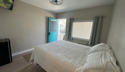 Classic Double Room, 1 Queen Bed with Sofa bed, Patio, Courtyard View
