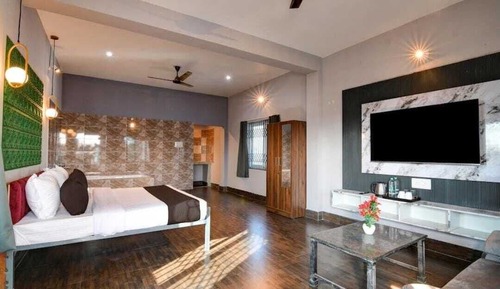 Premier Room
