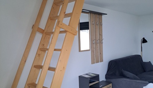 Family Apartment (Anthocyanes)