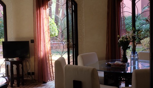 Deluxe Apartment