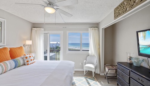 Condo, Multiple Beds (Pinnacle Port 304A )