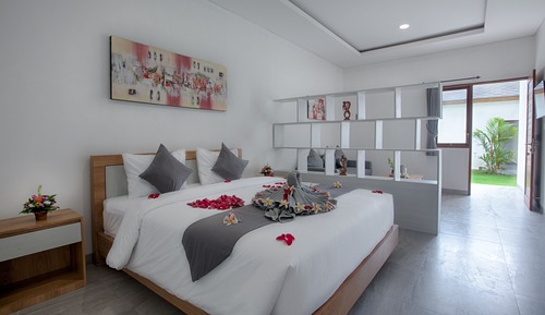 Deluxe Upper Floor