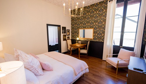 Deluxe Single Room, 1 King Bed, City View