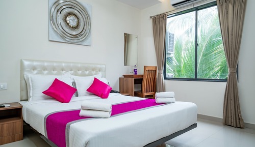 Deluxe Room, City View