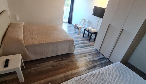 Deluxe Room, Multiple Beds, Sea View