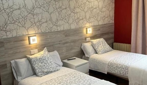 Twin Room, Shared Bathroom
