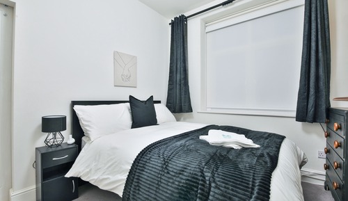 Premier Apartment