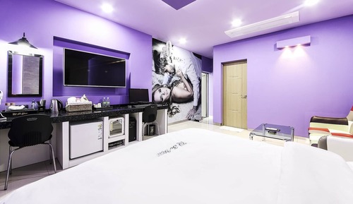 Business Room