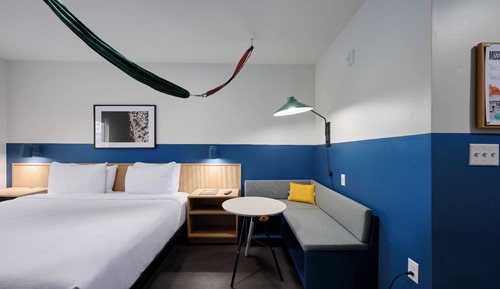 Standard Room, 1 King Bed