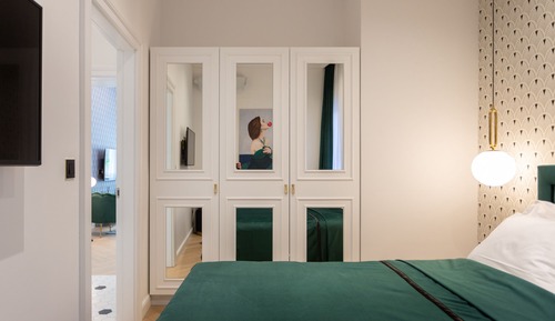 Deluxe Apartment