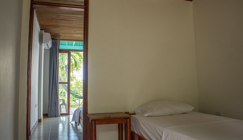Basic Double Room, Multiple Beds