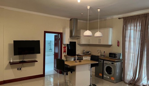 Deluxe Studio Suite, 1 Bedroom, Pool View