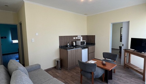 Connecting Suite