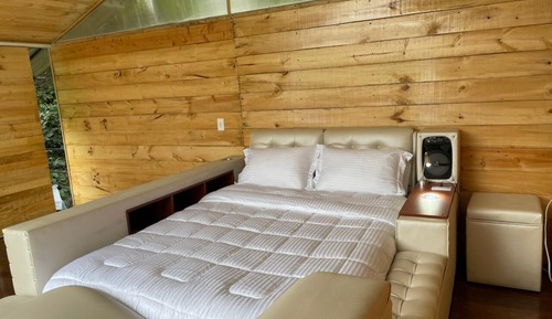 Superior Cabin, 1 Bedroom, Hot Tub, Mountain View