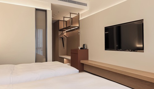 Deluxe Studio (Twin)