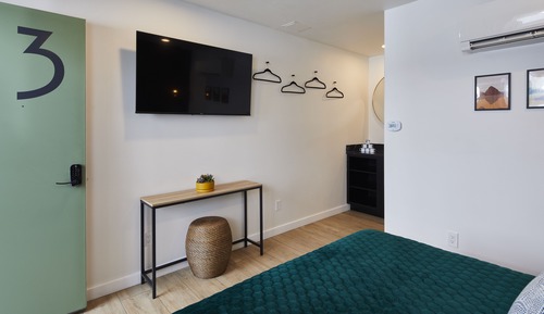 Queen Suite