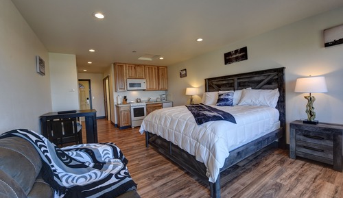 Premium Studio, 1 King Bed, Ocean View, Oceanfront