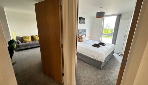 Three Bedroom Balcony Apartments Sleeps 8