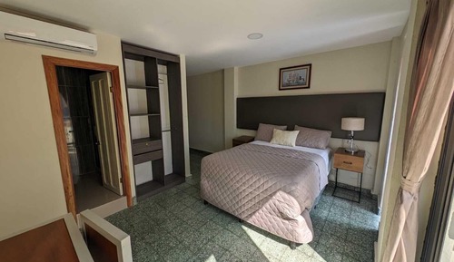 Traditional Single Room
